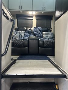 Inserted trap door over entrance, for when the Road Venger is on the go!